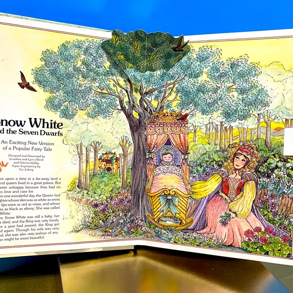SNOW WHITE AND THE SEVEN DWARFS HARDCOVER COLORFUL POP UP BOOK VTG 90’s - Picture 2 of 16
